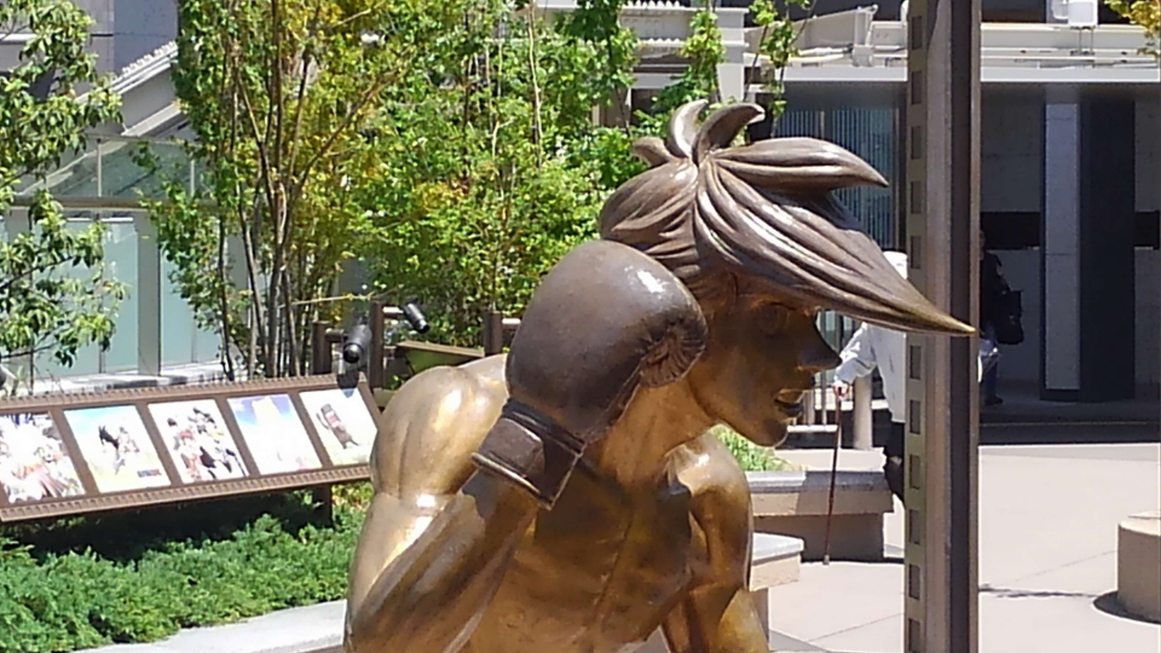 ooizumigakuen_statue_fightingjoe_face